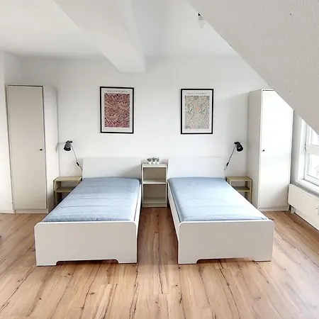 E1 Work-ready -2 Rooms, Kitchen, Free Parking エッセン